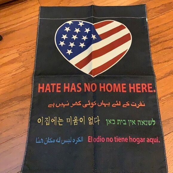 Outdoor garden flag  - Picture 1 of 2